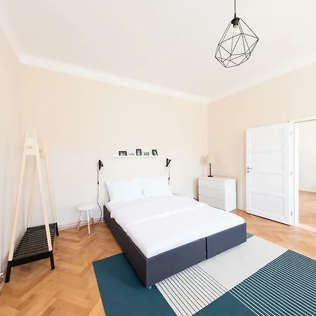 Boris' Jiriho Z Podebrad Apartment Prague